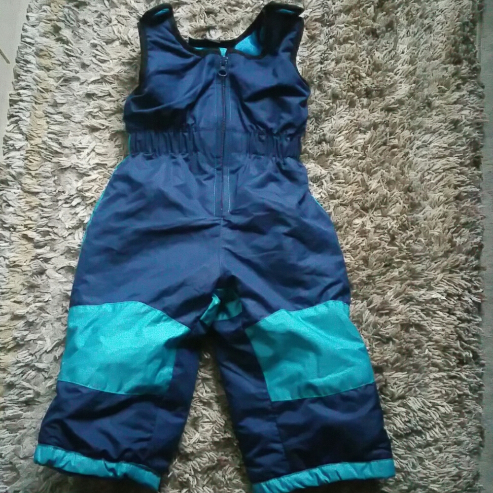 SLEEVELESS  LINED & FILLED SNOWSUIT